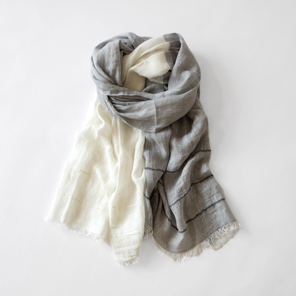 grey whiteリネンスカ-フ・画像