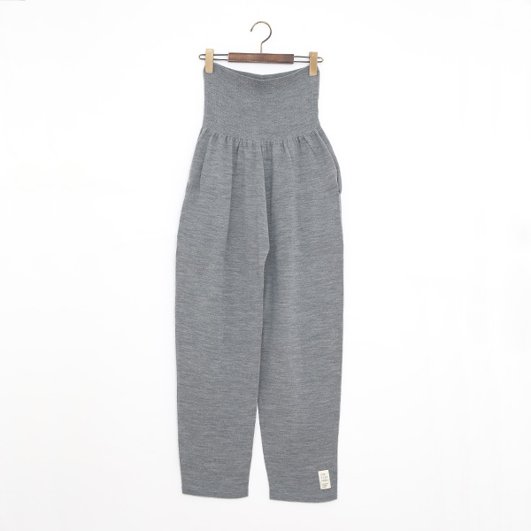 GREYおなかをつつむ のびるニットパンツ レギュラ-・画像