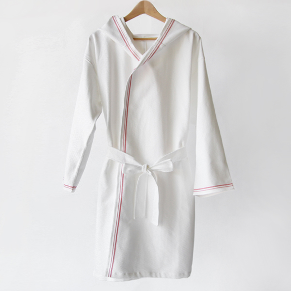 レッドひびのこづえタオル バスロ-ブ・画像