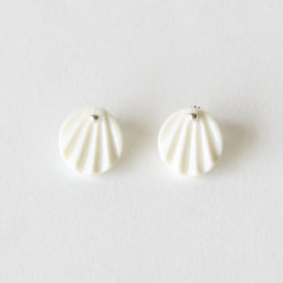 ピアス pleats stud・画像