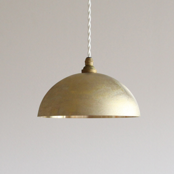 削りだし鋳肌 ペンダントランプ 半球・画像