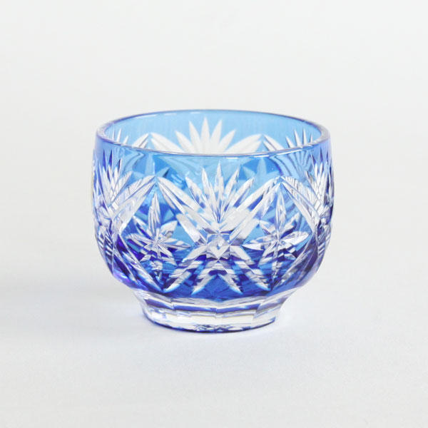 水色江戸切子 剣菱星文様 ぐい呑み・画像