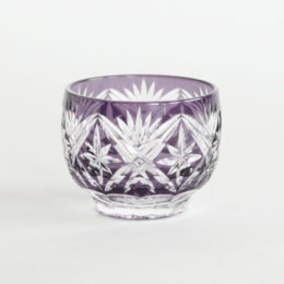 紫江戸切子 剣菱星文様 ぐい呑み・画像