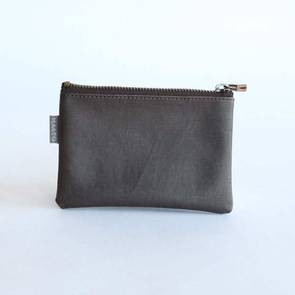 ダ-クブラウン屋久杉染 帆布ポ-チ 15×10cm・画像