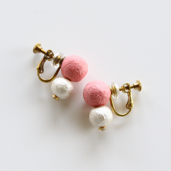 紅梅イヤリング JPA1422・画像