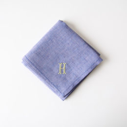 Hイニシアル刺繍ハンカチ ブル-(クロス)・画像