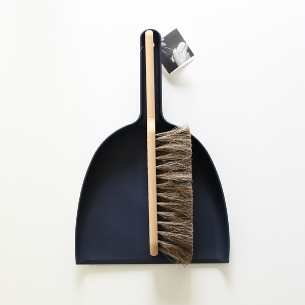 BLUEショ-トブラシ＆ちりとりセット・画像