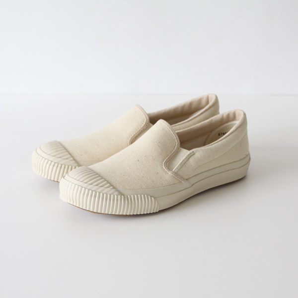 23-24cmSHELLCAP SLIP-ON OFF WHITE／OFF・画像