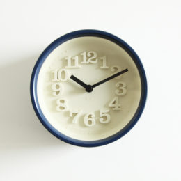 ブル-小さな時計・画像