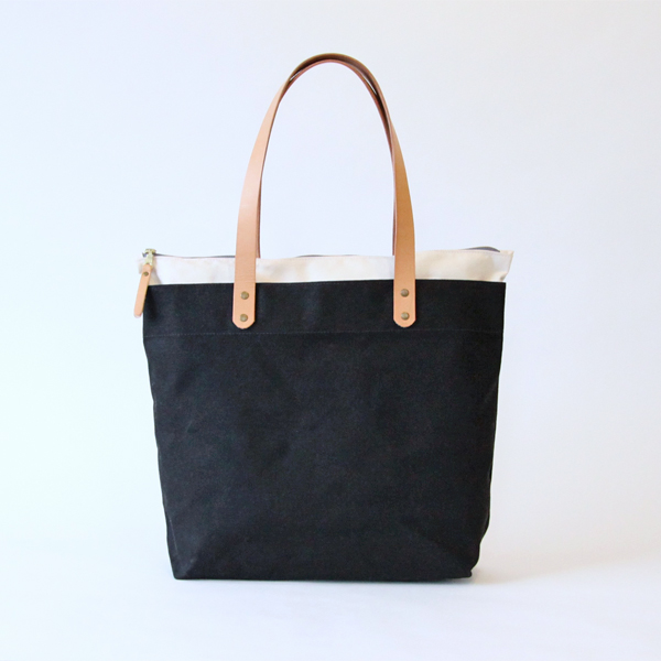 ジップトップト-ト Black/Natural・画像