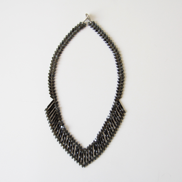 ブラックダイアンネックレス・画像