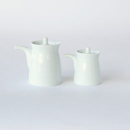 小G型しょうゆさし 白・画像