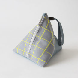 52 YELLOWチェックアモッサポ-チ・画像