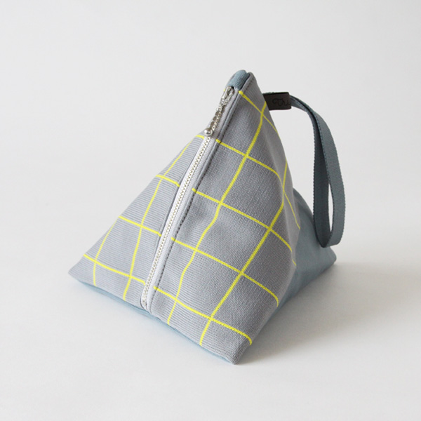 52 YELLOWチェックアモッサポ-チ・画像