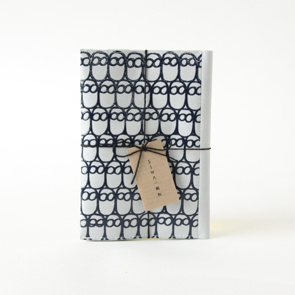 owlSIWA×urushi ブックカバ- ハッリ・コスキネン・画像