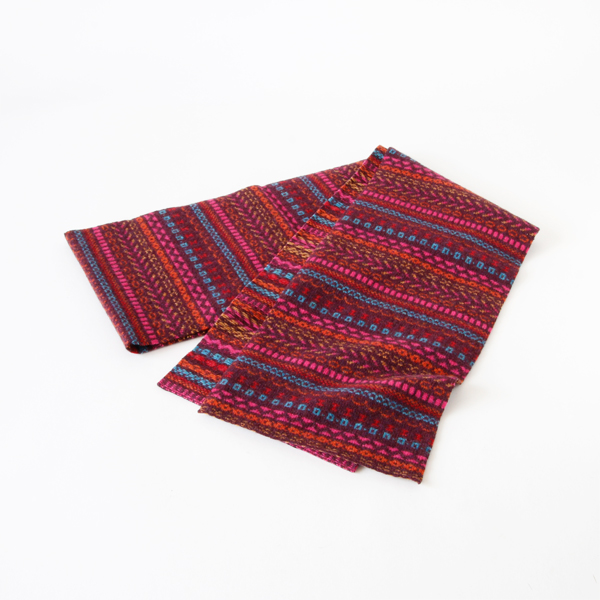 1602 burgundyS709 Zic Zag Jacquard マフラ-・画像