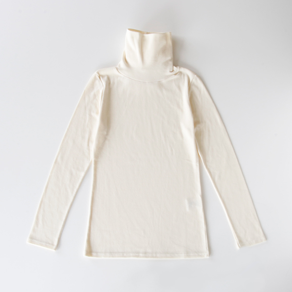 タ-トルネック 生成・画像