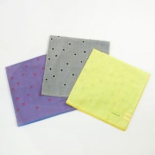 きいろひびのこづえハンカチ 穴あき四角・画像