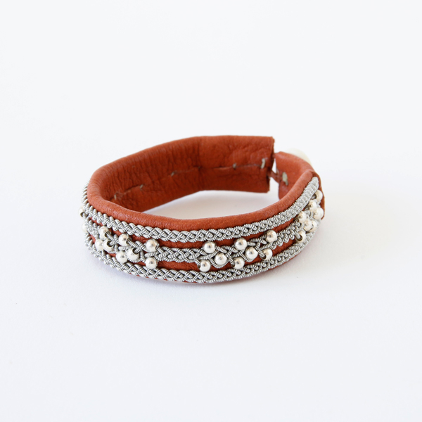 BROWNブレスレット B37・画像