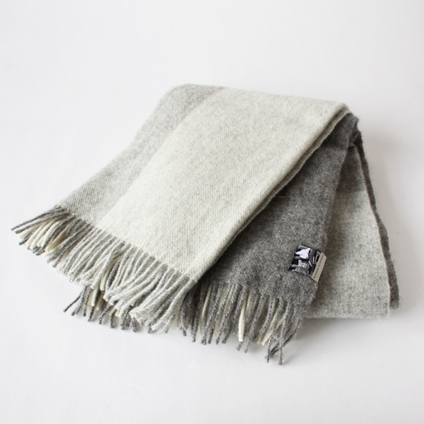 greyブランケット（200×130） DANAJA 0152・画像