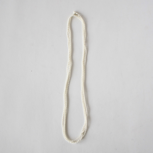 ホワイトネックレス Micro sphere silk MSS003・画像