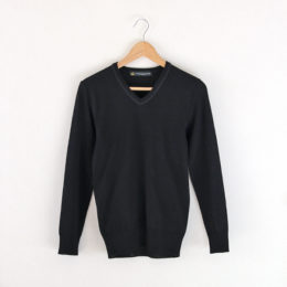 ブラックVネックカットソ-・画像