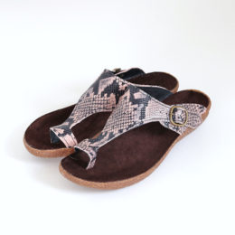 37トングサンダル PYTHON・画像