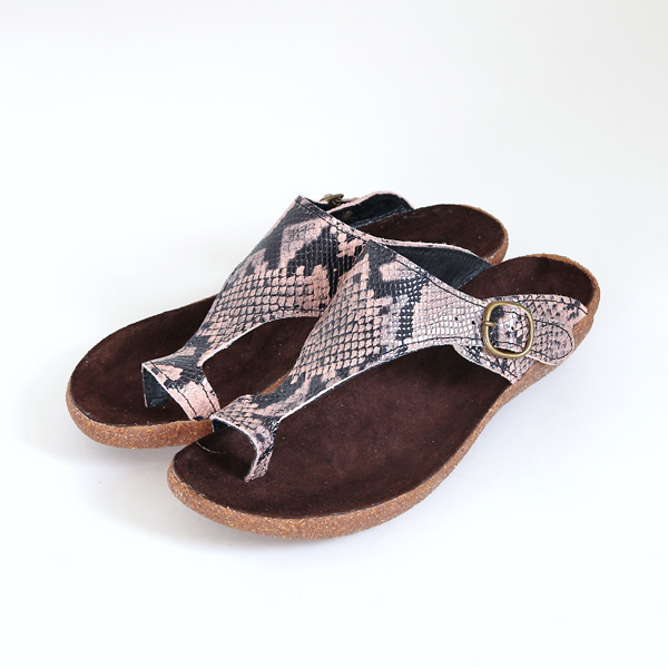 38トングサンダル PYTHON・画像
